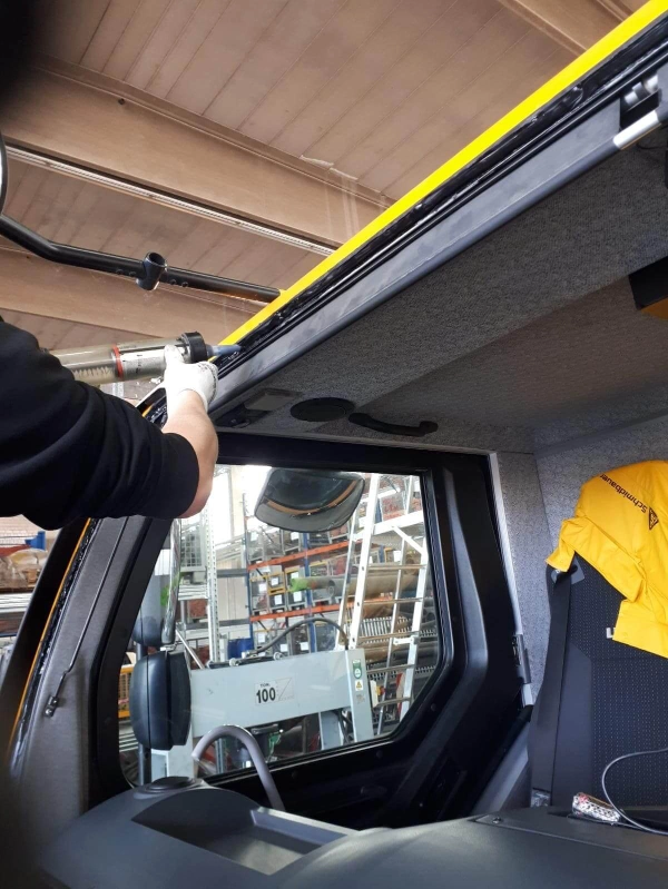 LKW Frontscheibe Tauschen